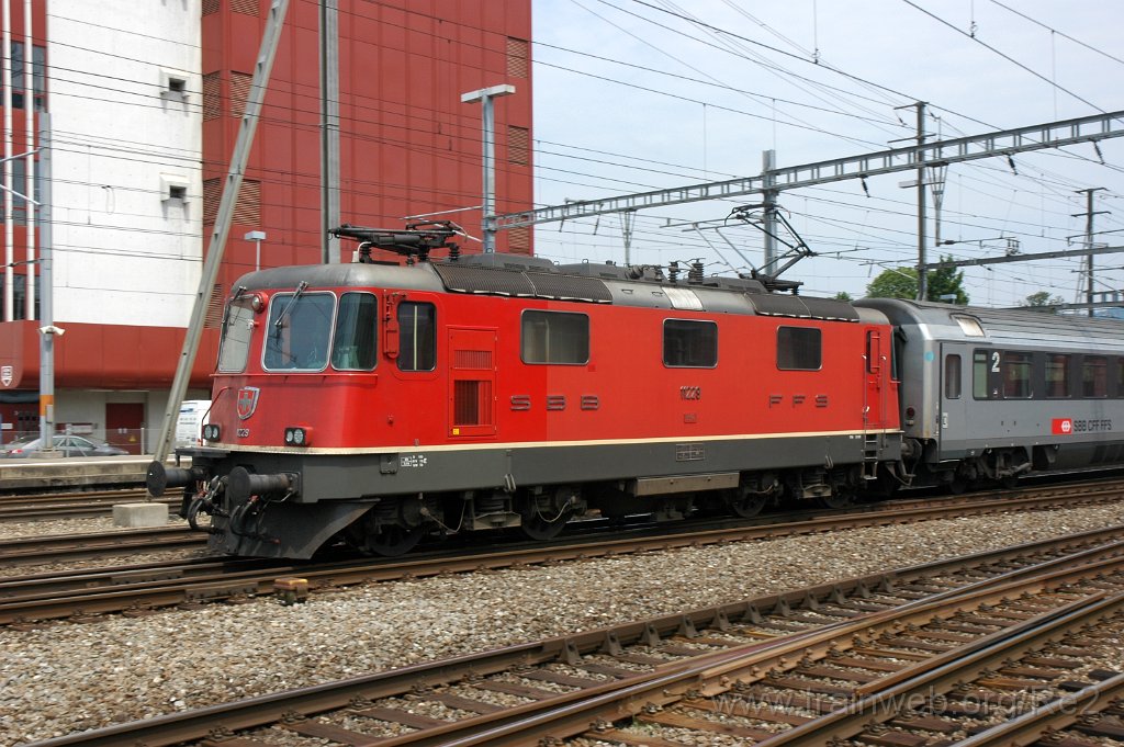 1947-0016-220710.jpg - SBB-CFF Re 4/4'' 11229 / Aarau 22.7.2010