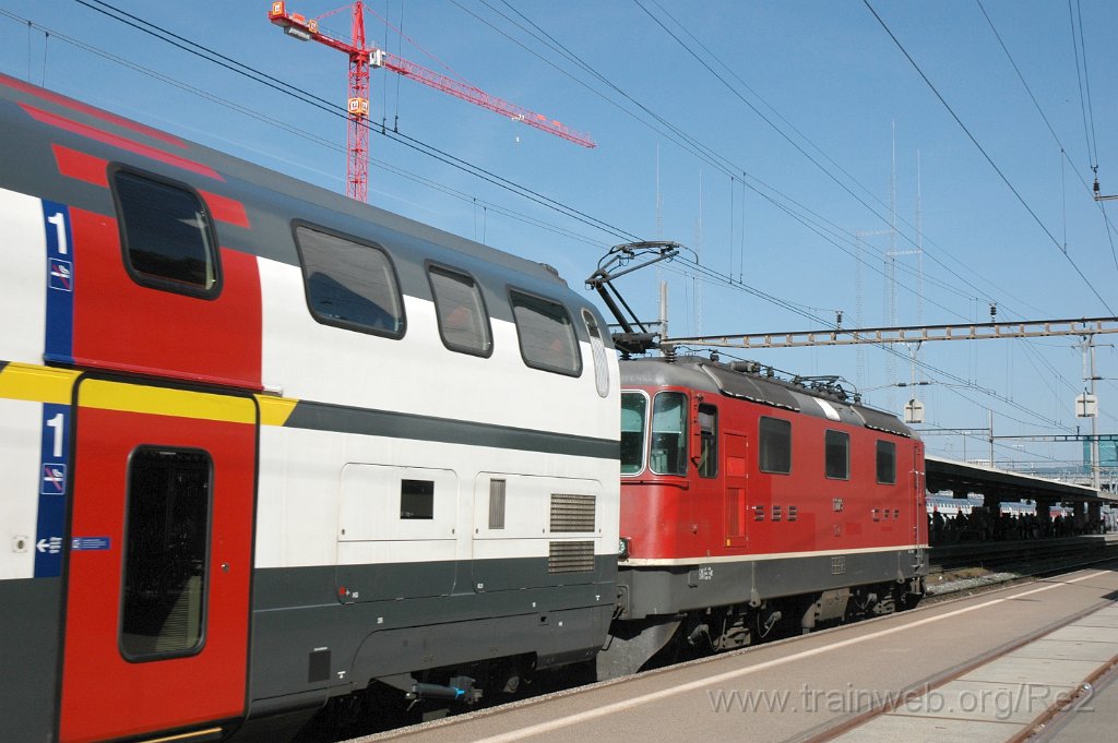 2125-0007-250511.jpg - SBB-CFF Re 4/4'' 11229 / Zürich-Altstetten 25.5.2011