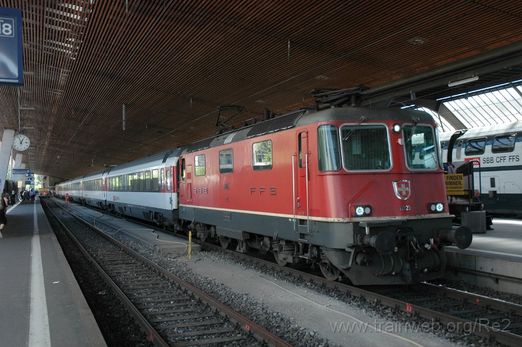 2390-0047-110512.jpg - SBB-CFF Re 4/4'' 11229 / Zürich HB 11.5.2012