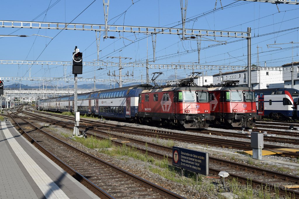 5645-0012-040819.jpg - SBB-CFF Re 420.224-8 (Re 91 85 4 420 224-8 CH-SBB) + SBB-CFF Re 420.229-7 (Re 91 85 4 420 229-7 CH-SBB) / Rapperswil 4.8.2019