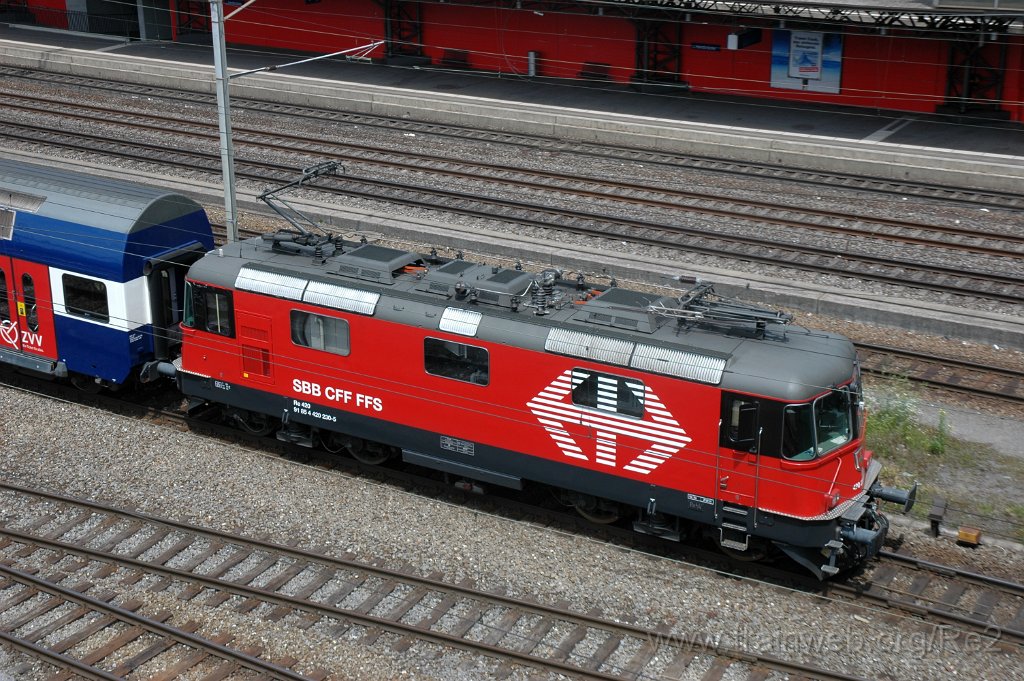 2457-0032-190612.jpg - SBB-CFF Re 420.230-5 (Re 91 85 4 420 230-5 CH-SBB) / Zürich-Hardbrücke 19.6.2012