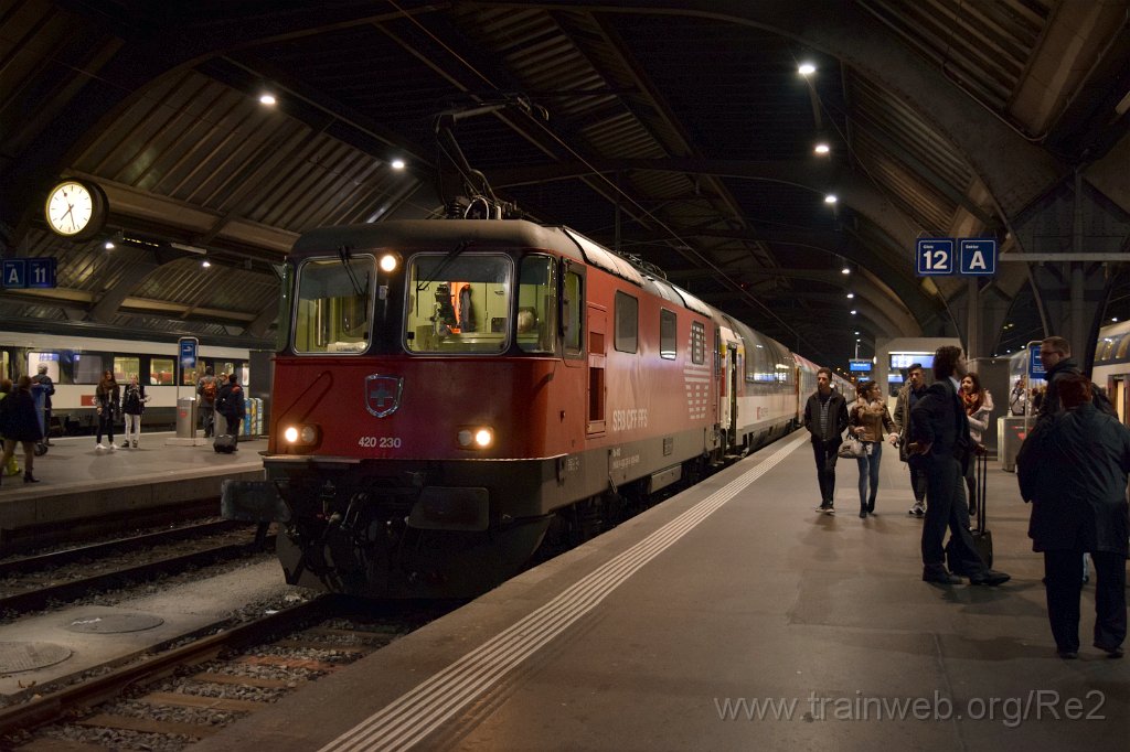 3733-0014-041115.jpg - SBB-CFF Re 420.230-5 (Re 91 85 4 420 230-5 CH-SBB) / Zürich HB 4.11.2015