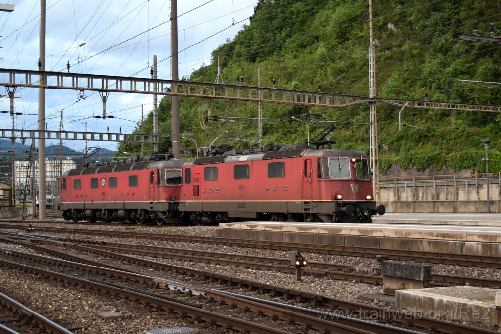 3933-0036-030616.jpg - SBB-CFF Re 4/4'' 11232 + SBB-CFF Re 6/6 11637 ''Sonceboz - Sombeval'' / Olten 3.6.2016