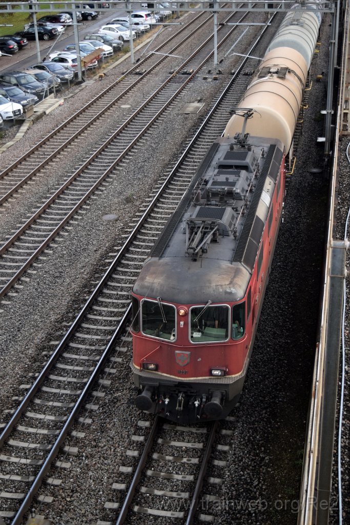 4279-0049-171116.jpg - SBB-CFF Re 4/4'' 11232 / Zürich-Mülligen (Hermetschloobrücke) 17.11.2016