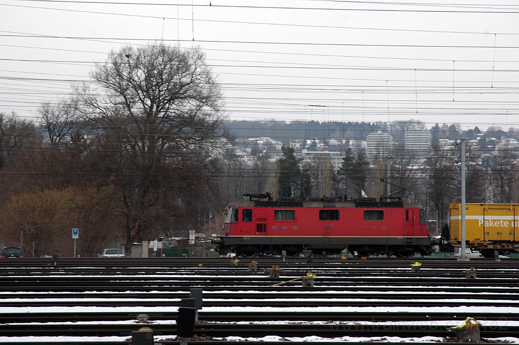 3495-0036-090215.jpg - Re 4/4" 11233 / Zürich-Mülligen 9.2.2015