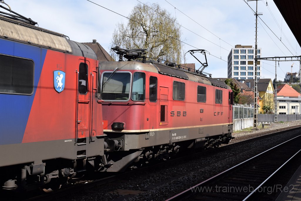 4894-0046-120418.jpg - SBBC Re 4/4'' 11233 (Re 420.233-9)  (Re 91 85 4 420 233-9 CH-SBBC) / Lenzburg 12.4.2018