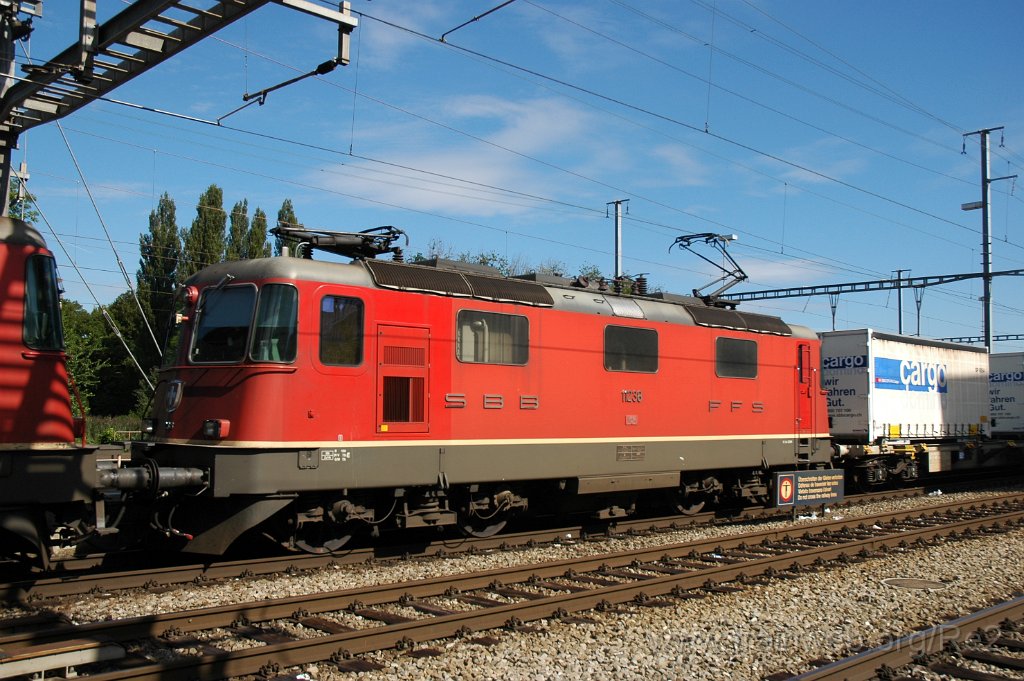 1973-0022-250810.jpg - SBB-CFF Re 4/4'' 11238 / Dietikon 25.8.2010