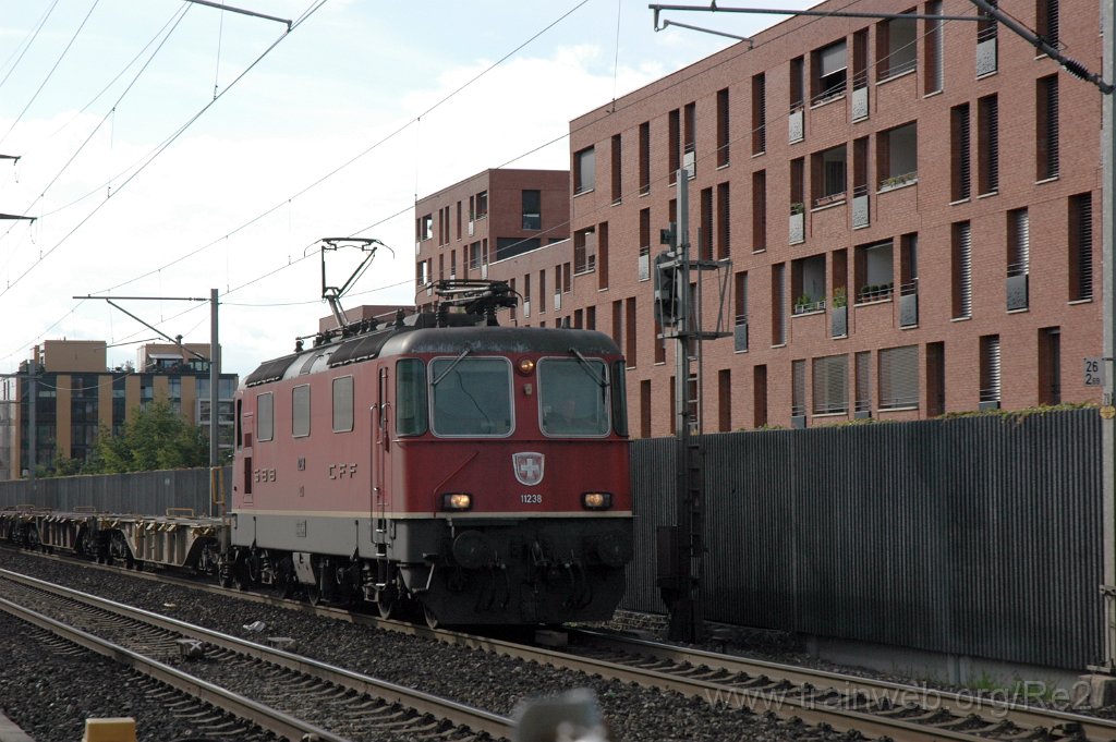 2164-0047-120811.jpg - SBB-CFF Re 4/4'' 11238 / Zürich-Affoltern 12.8.2011