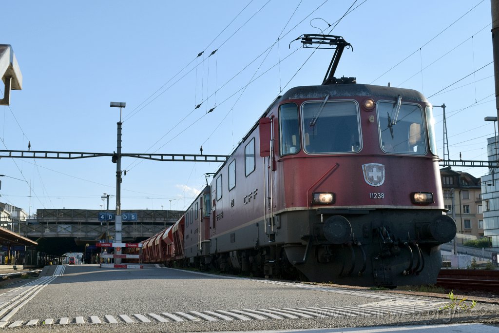 4022-0004-180716.jpg - SBB-CFF Re 4/4'' 11238 + SBB-CFF Re 4/4'' 11171 / Winterthur 18.7.2016