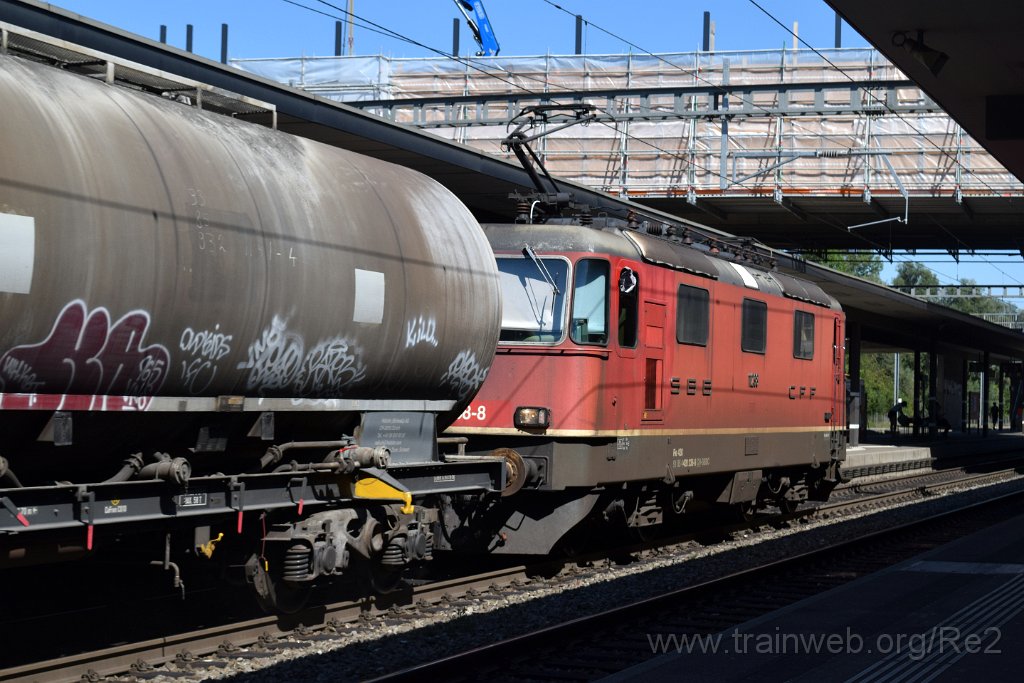 8143-0009-090822.jpg - SBBC Re 4/4'' 11238 (Re 420.238-8)  (Re 91 85 4 420 238-8 CH-SBBC) / Glanzenberg 9.8.2022