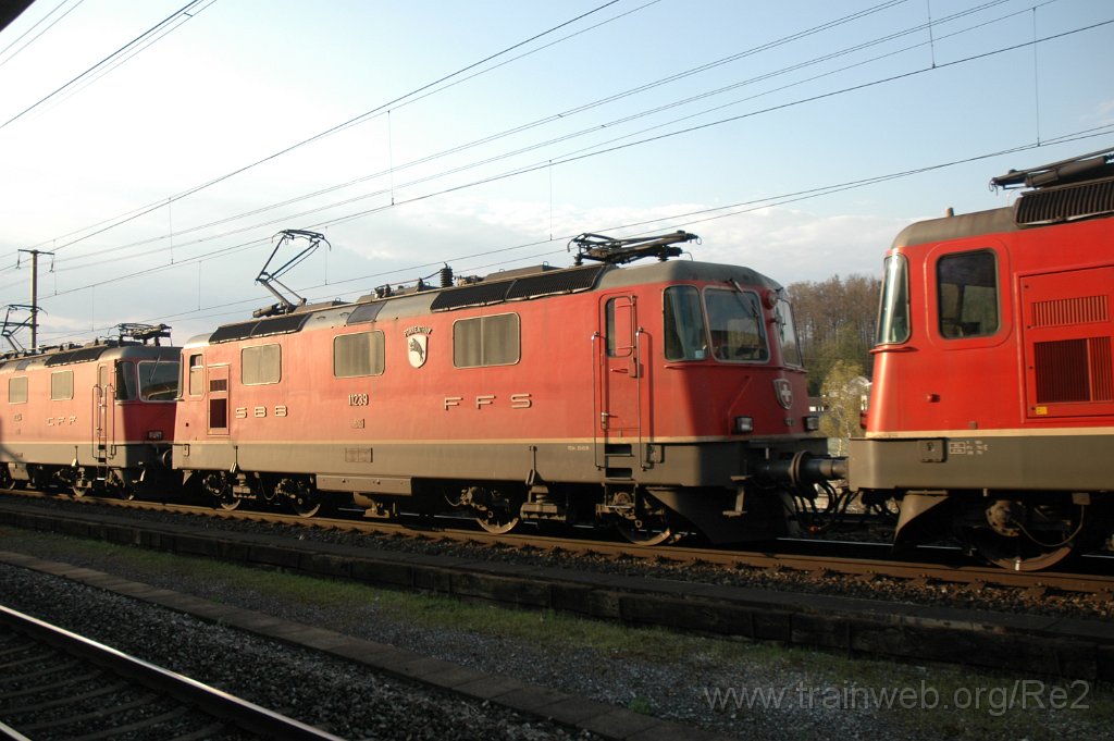 2769-0049-180413.jpg - SBB-CFF Re 4/4'' 11239 ''Porrentruy'' / Killwangen-Spreitenbach 18.4.2013