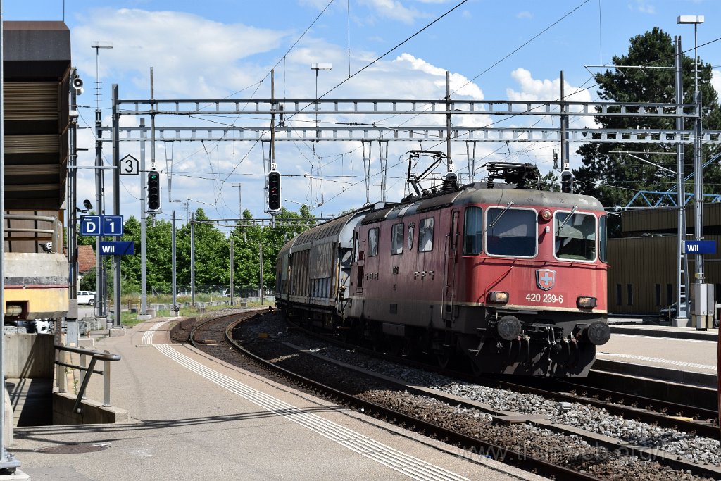 5986-0048-010720.jpg - SBBC Re 4/4'' 11239 (Re 420.239-6)  ''Porrentruy'' (Re 91 85 4 420 239-6 CH-SBBC) / Wil 1.7.2020