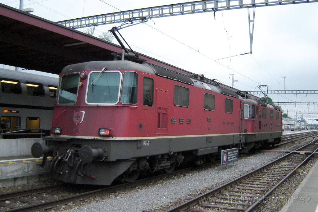 1480-0012-210508.jpg - SBB-CFF Re 4/4'' 11242 + SBB-CFF Re 4/4'' 11259 / Hinwil 21.5.2008