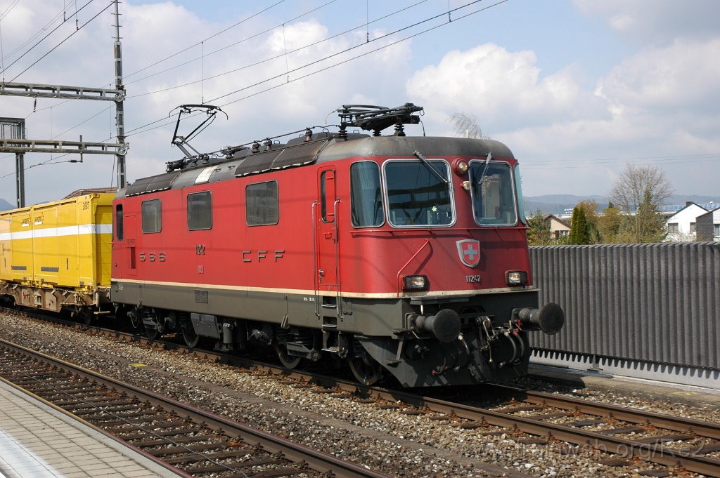 1848-0040-130410.jpg - SBB-CFF Re 4/4'' 11242 / Lenzburg 13.4.2010
