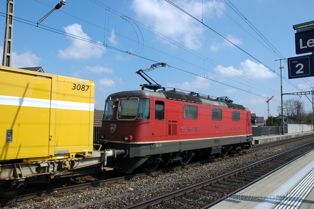 1848-0043-130410.jpg - SBB-CFF Re 4/4'' 11242 / Lenzburg 13.4.2010