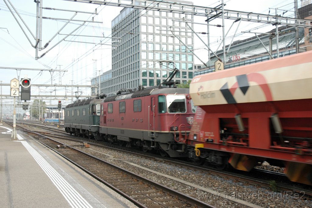 3268-0006-180914.jpg - SBB-CFF Re 6/6 11663 ''Eglisau'' + SBB-CFF Re 4/4'' 11243 / Zürich-Altstetten 18.9.2014