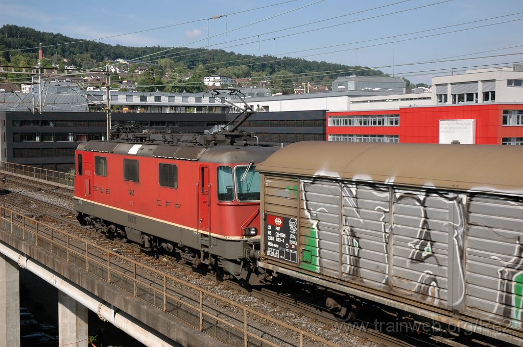 2122-0050-230511.jpg - SBB-CFF Re 4/4'' 11244 / Zürich (Käferbergbrücke) 23.5.2011