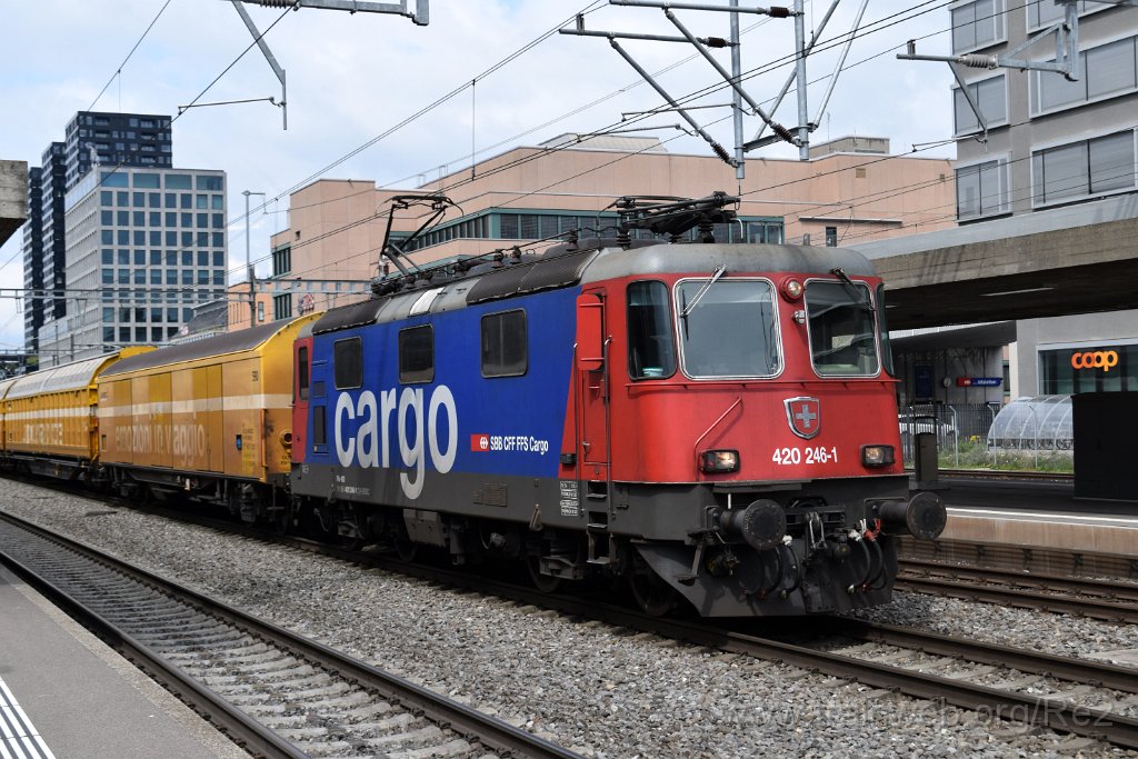 9060-0010-230424.jpg - SBBC Re 420.246-1 (Re 91 85 4 420 246-1 CH-SBBC) / Zürich-Altstetten 23.4.2024