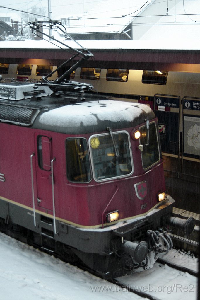 1451-0029-050308.jpg - SBB-CFF Re 4/4'' 11247 / Hinwil 5.3.2008