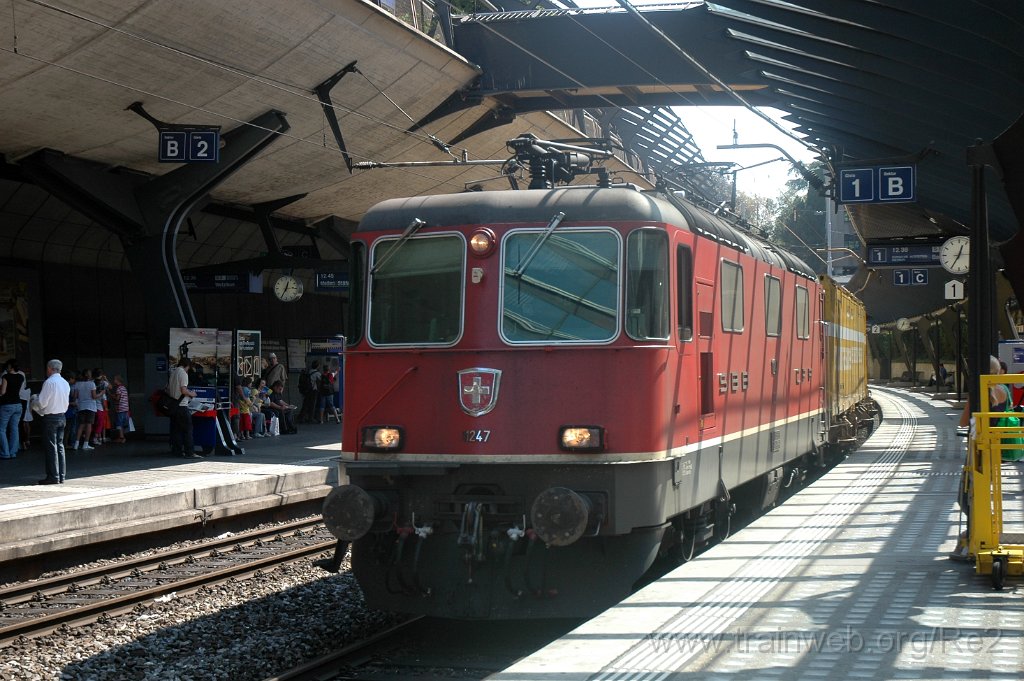 1543-0009-270808.jpg - SBB-CFF Re 4/4'' 11247 / Zürich-Stadelhofen 27.8.2008
