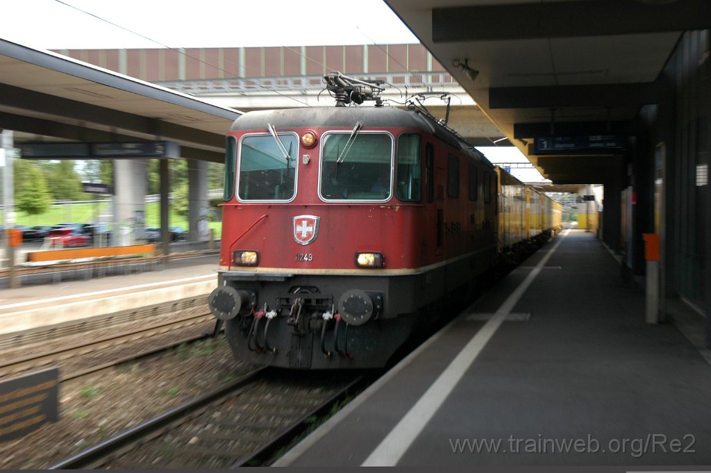 1970-0036-250810.jpg - SBB-CFF Re 4/4'' 11249 / Glanzenberg 25.8.2010