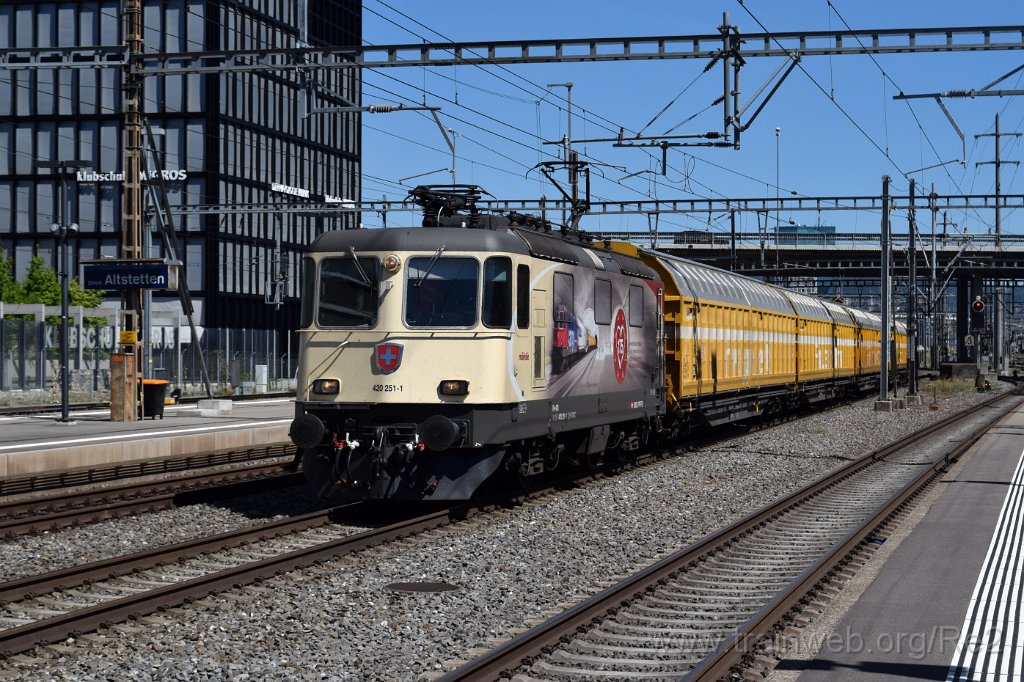 8132-0022-030822.jpg - SBBC Re 420.251-1 ''175 ans de chemin de fer en Suisse'' (Re 91 85 4 420 251-1 CH-SBBC) / Zürich-Altstetten 3.8.2022