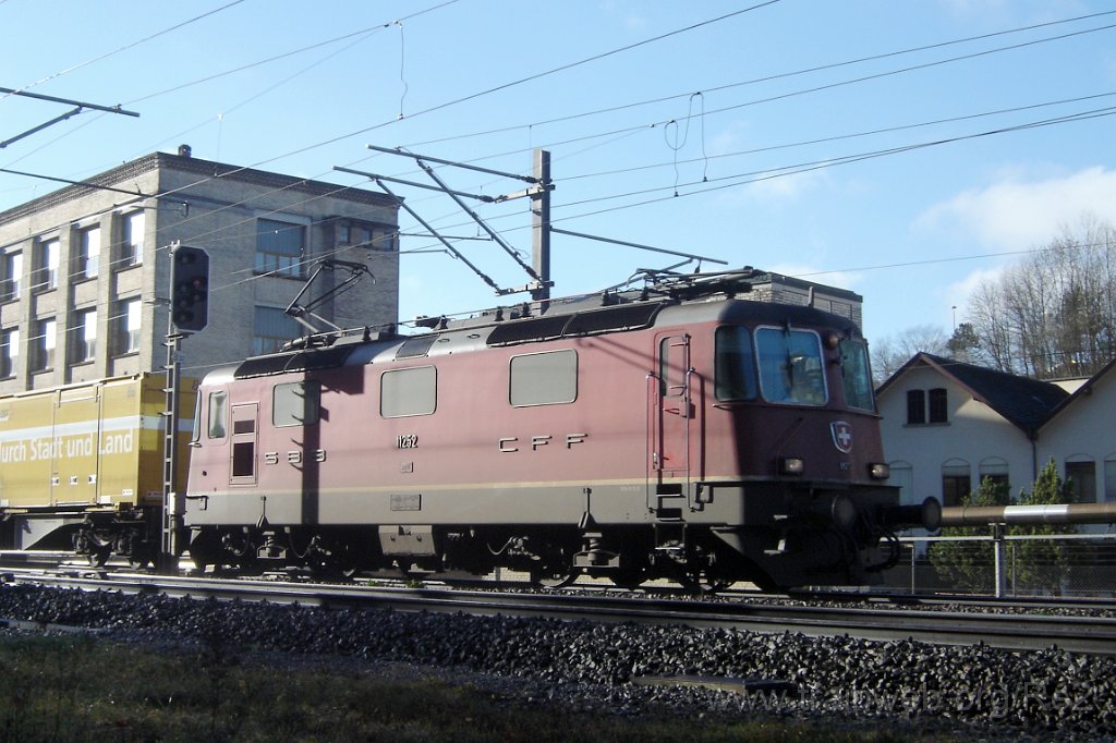 1270-0024-071206.jpg - SBB-CFF Re 4/4'' 11252 / Kemptthal 7.12.2006