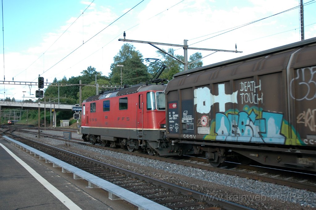 2879-0027-300713.jpg - SBB-CFF Re 4/4'' 11252 + SBB-CFF Signal B3/BD*3 / Othmarsingen 30.7.2013