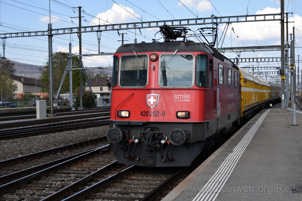 7361-0037-200421.jpg - SBBC Re 420.252-9 ''Smile'' (Re 91 85 4 420 252-9 CH-SBBC) / Aarau 20.4.2021