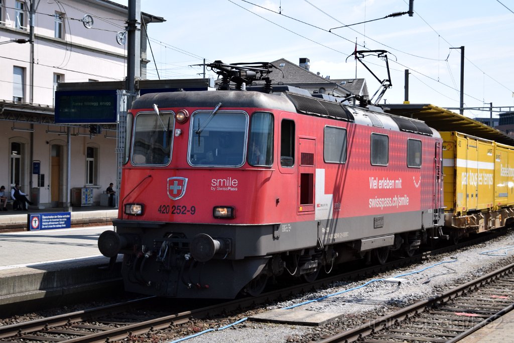 8633-0008-300523.jpg - SBBC Re 420.252-9 ''Smile'' (Re 91 85 4 420 252-9 CH-SBBC) / Olten 30.5.2023