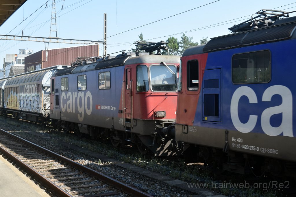 9942-0045-110825.jpg - SBBC Re 420.253-7 ''Letzte Lok mit RT12 bei SBB Cargo'' (Re 91 85 4 420 253-7 CH-SBBC) / Killwangen-Spreitenbach 11.8.2025