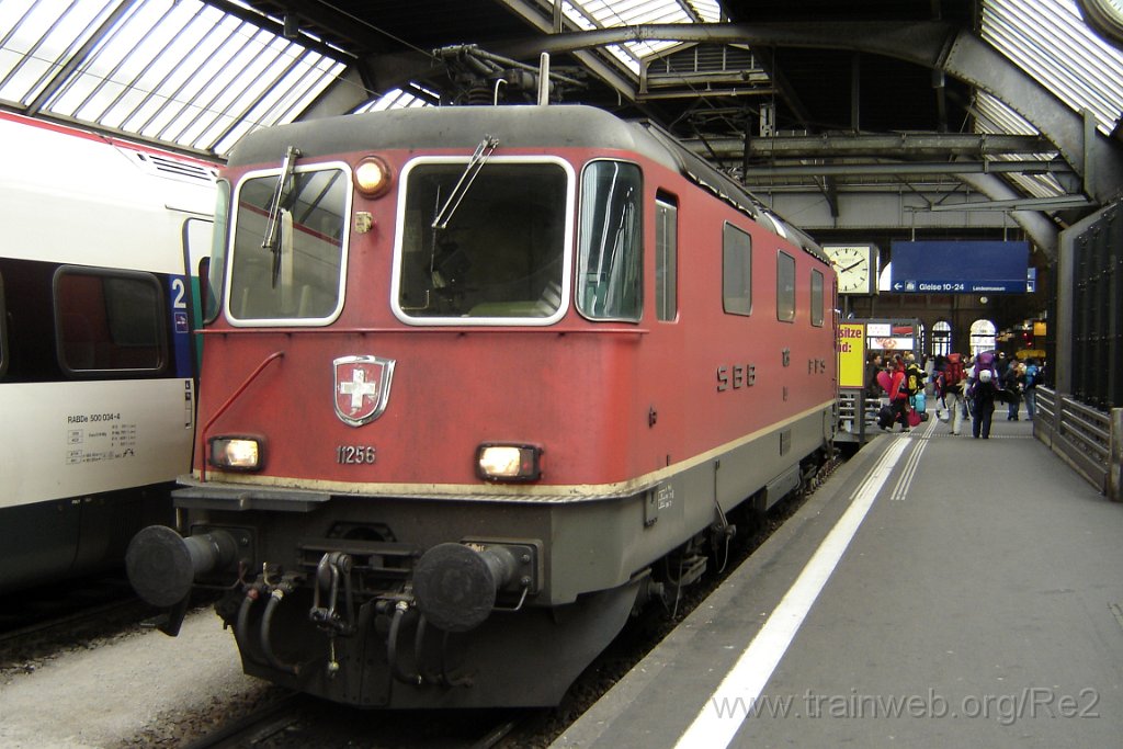 1139-0008-180206.jpg - SBB-CFF Re 4/4'' 11256 / Zürich HB 18.2.2006