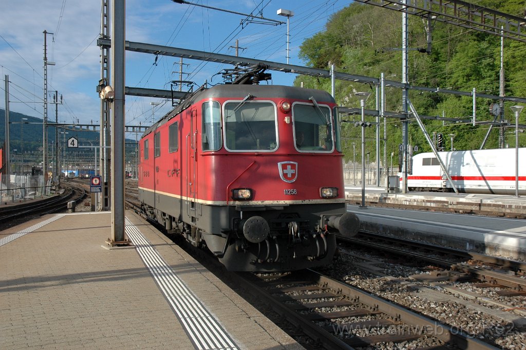 2385-0045-030512.jpg - SBB-CFF Re 4/4'' 11258 / Olten 3.5.2012