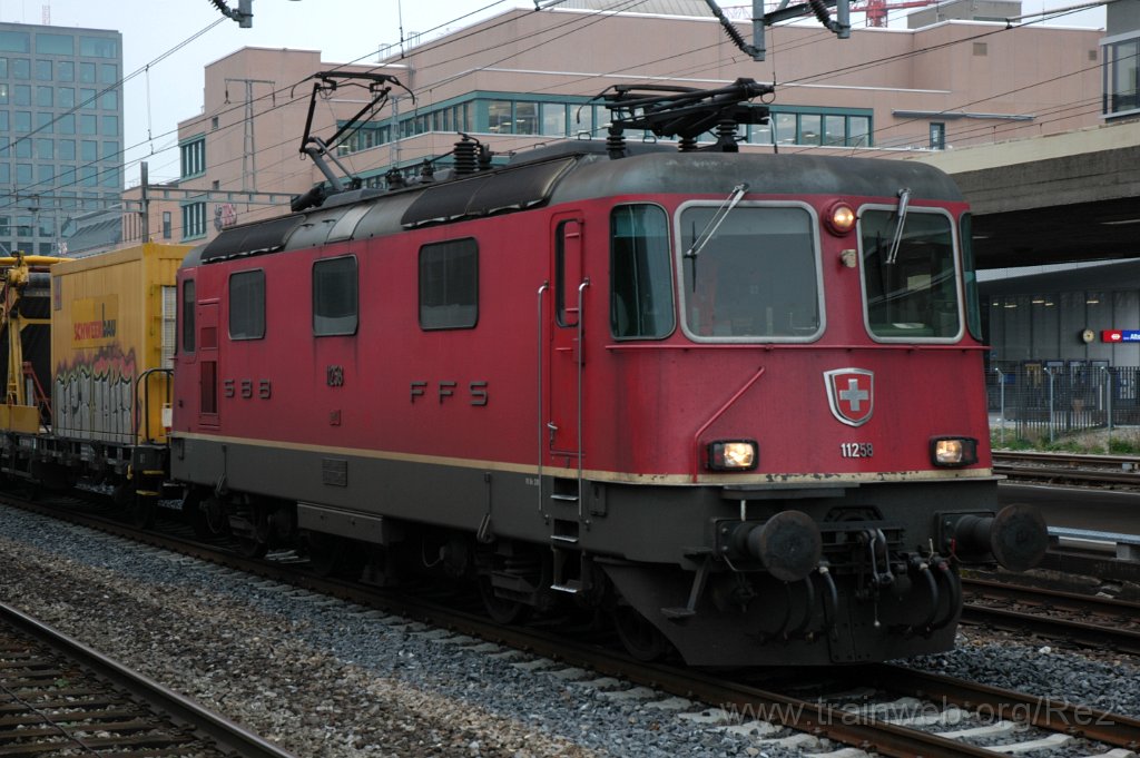 3264-0013-160914.jpg - SBB-CFF Re 4/4'' 11258 / Zürich-Altstetten 16.9.2014