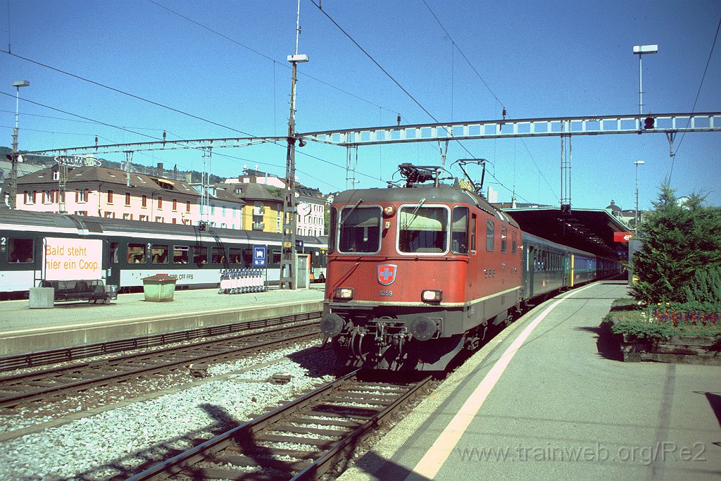 0820-0016.jpg - SBB-CFF Re 4/4'' 11259 / Zürich HB 18.6.2000