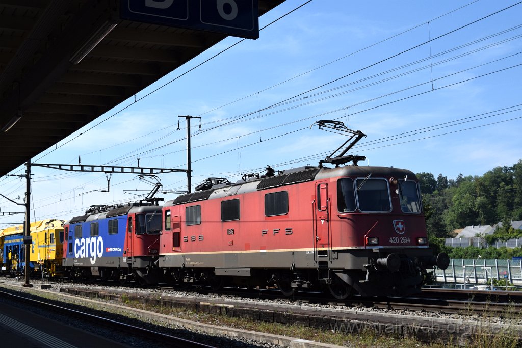 8111-0028-220722.jpg - SBBC Re 4/4'' 11259 (Re 420.259-4)  (Re 91 85 4 420 259-4 CH-SBBC) + SBBC Re 420.314-7 (Re 91 85 4 420 314-7 CH-SBBC) / Killwangen-Spreitenbach 22.7.2022