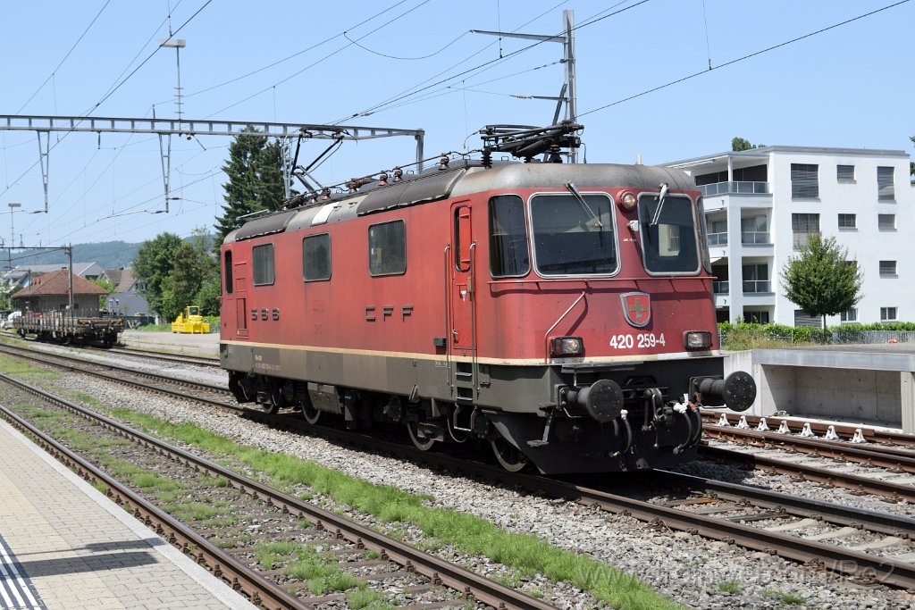9813-0016-130625.jpg - SBBC Re 4/4'' 11259 (Re 420.259-4)  (Re 91 85 4 420 259-4 CH-SBBC) / Bürglen 13.6.2025