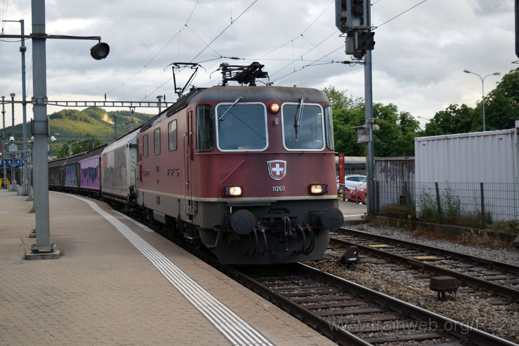 3932-0048-030616.jpg - SBB-CFF Re 4/4'' 11260 / Olten 3.6.2016