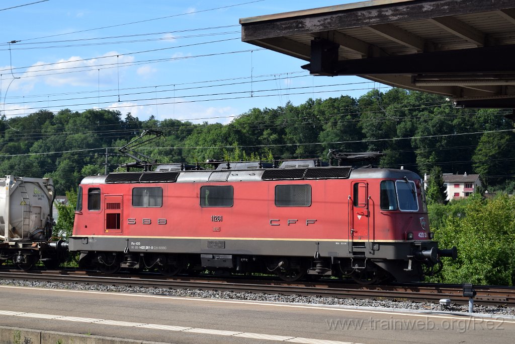 4543-0042-170717.jpg - SBBC Re 4/4'' 11261 (Re 420.261-0)  (Re 91 85 4 420 261-0 CH-SBBC) / Killwangen-Spreitenbach 17.7.2017