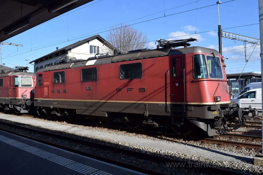 7874-0023-260222.jpg - SBBC Re 4/4'' 11261 (Re 420.261-0)  (Re 91 85 4 420 261-0 CH-SBBC) / Oensingen 26.2.2022