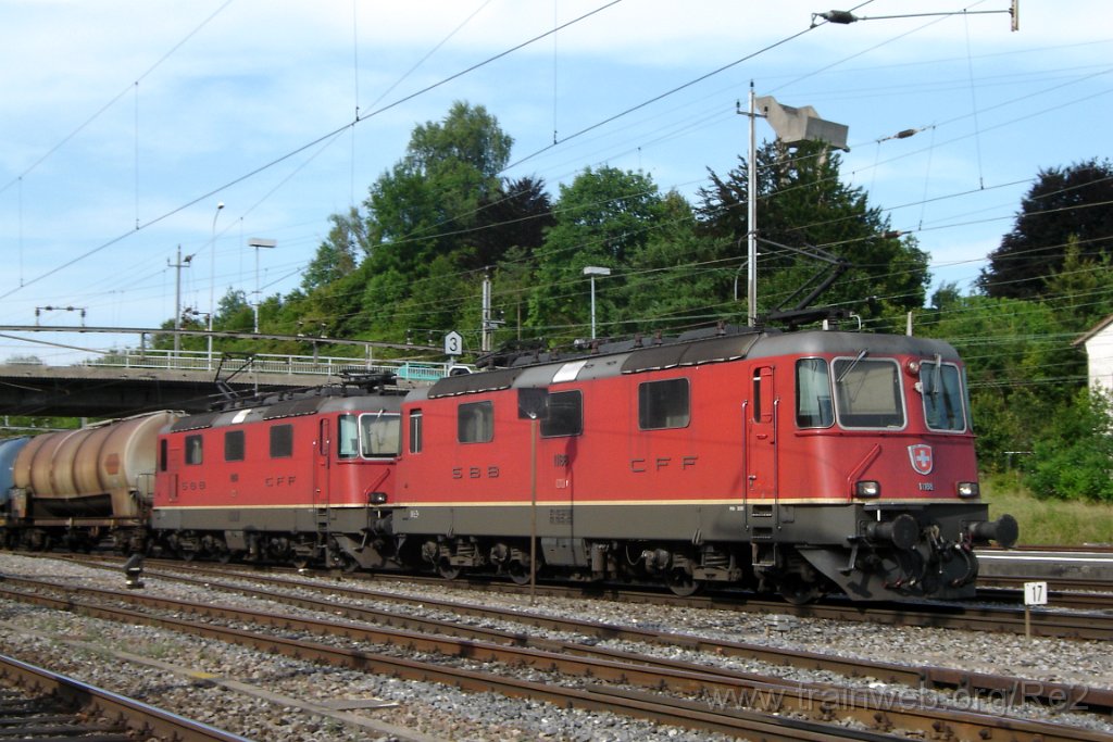 1529-0043-310708.jpg - SBB-CFF Ref 4/4'' 11188 + SBB-CFF Re 4/4'' 11264 / Effretikon 31.7.2008
