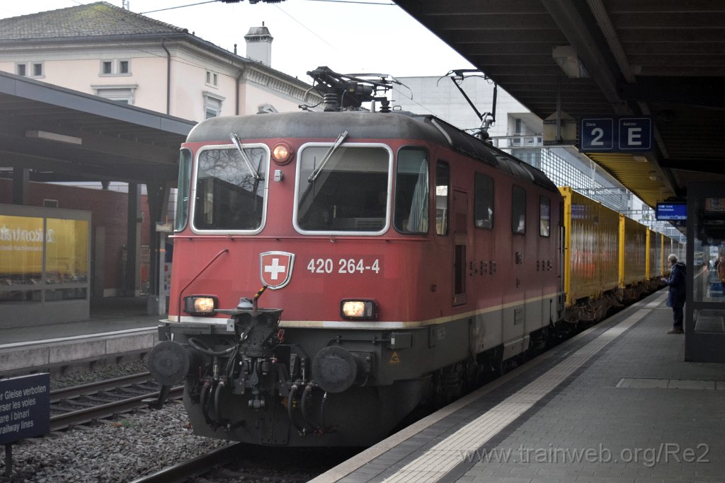 9532-0032-030125.jpg - SBBC Re 4/4'' 11264 (Re 420.264-4)  (Re 91 85 4 420 264-4 CH-SBBC) / Frauenfeld 3.1.2025
