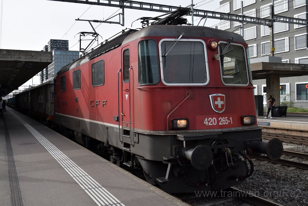 9033-0012-080424.jpg - SBBC Re 4/4'' 11265 (Re 420.265-1)  (Re 91 85 4 420 265-1 CH-SBBC) / Zürich-Altstetten 8.4.2024