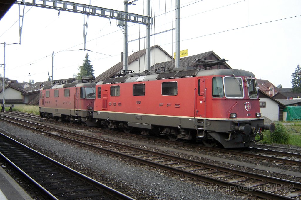 1345-0031-050607.jpg - SBB-CFF Re 4/4'' 11266 + SBB-CFF Re 4/4'' 11249 / Hinwil 5.6.2007