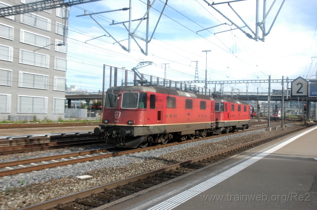 3366-0015-151014.jpg - SBB-CFF Re 4/4'' 11261 + SBB-CFF Re 4/4'' 11266 / Zürich-Altstetten 15.10.2014