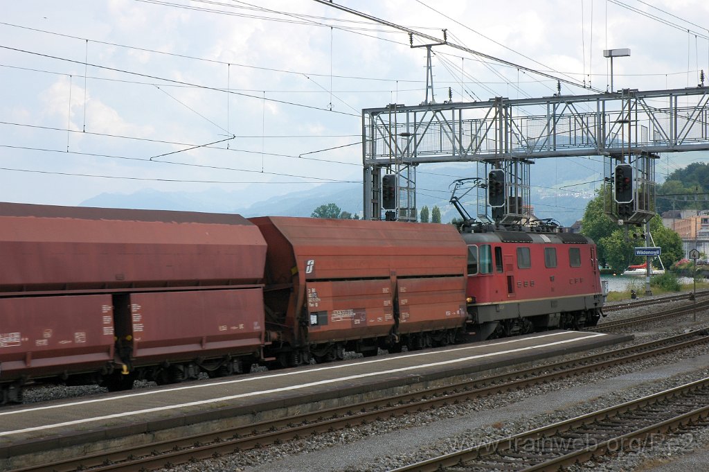 1922-0003-060710.jpg - SBB-CFF Re 4/4'' 11267 / Wädenswil 6.7.2010