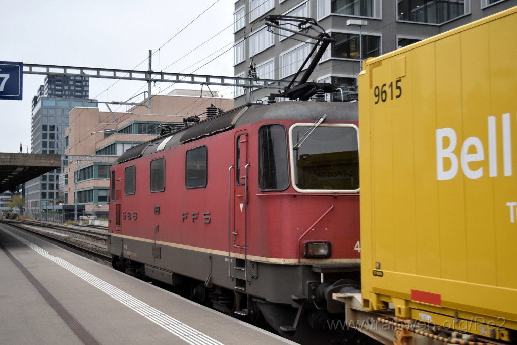 9433-0018-251024.jpg - SBBC Re 4/4'' 11267 (Re 420.267-7)  (Re 91 85 4 420 267-7 CH-SBBC) / Zürich-Altstetten 25.10.2024