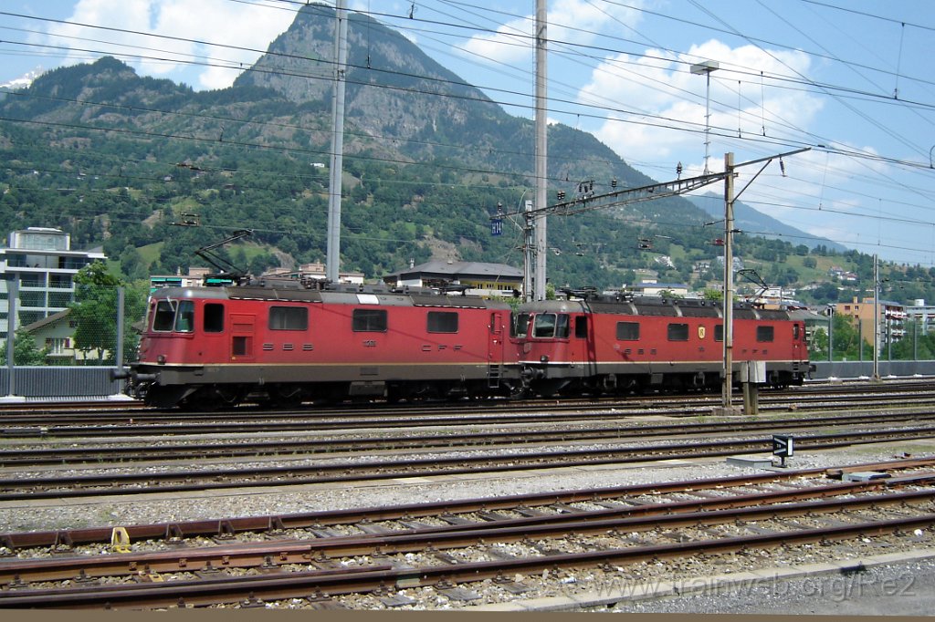 2866-0040-150713.jpg - SBB-CFF Re 6/6 11611 ''Rüti ZH'' + SBB-CFF Re 4/4'' 11269 / Brig 15.7.2013