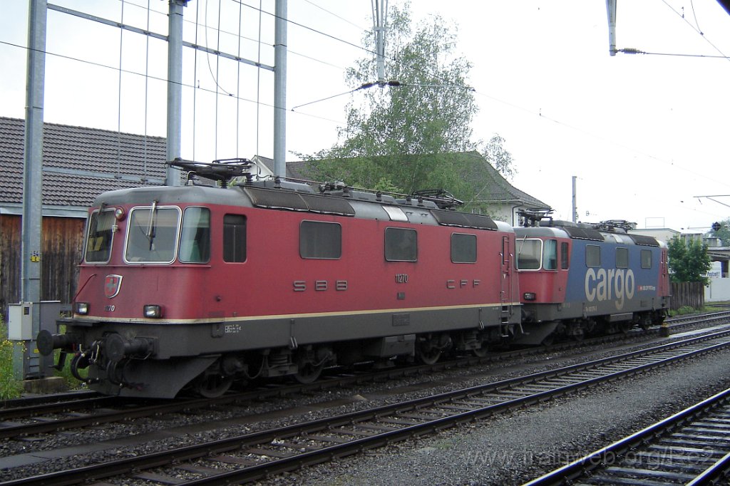 1185-0048-020606.jpg - SBB-CFF Re 4/4'' 11270 / Hinwil 2.6.2006