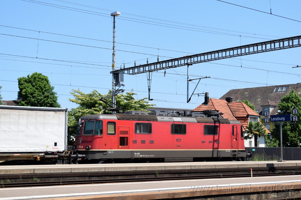 8641-0045-310523.jpg - SBBC Re 4/4'' 11271 (Re 420.271-9)  (Re 91 85 4 420 271-9 CH-SBBC) / Lenzburg 31.5.2023